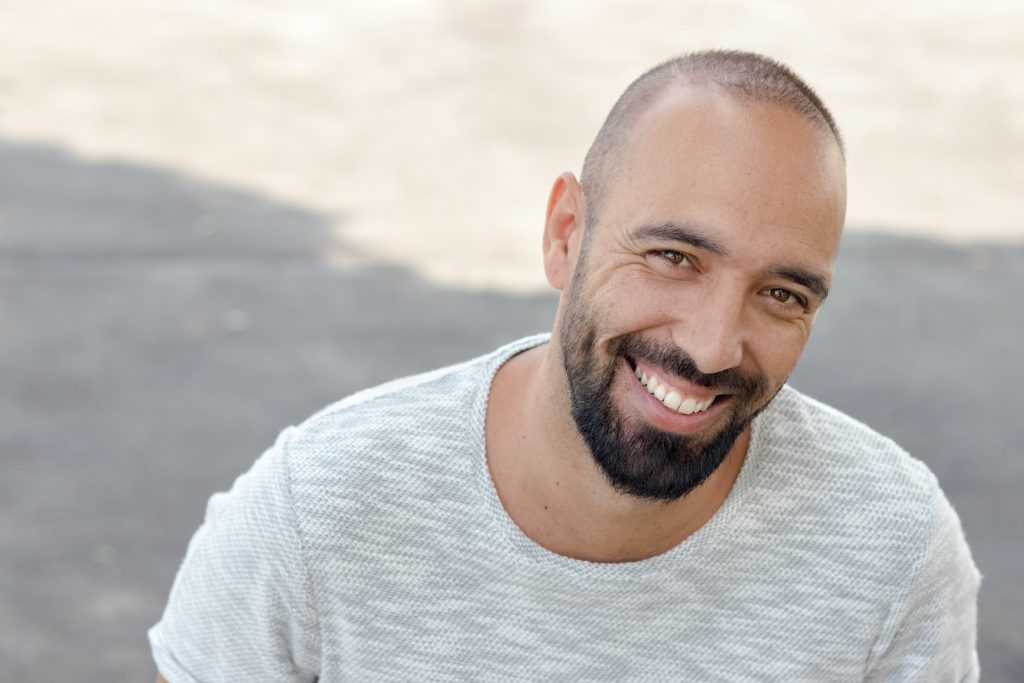 popular men's hairstyles for thin hair: the buzz cut