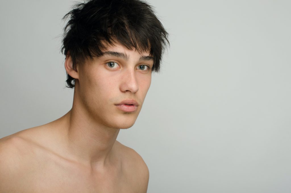 best haircuts for men with thin hair