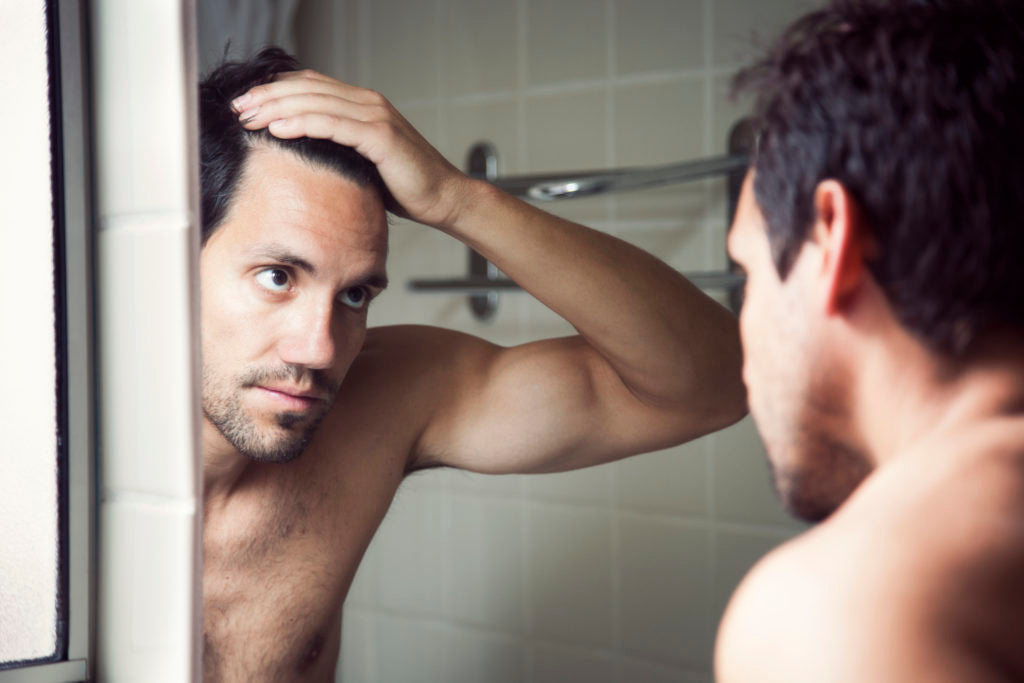 mirror-man-thinning-hair-DHT-hair-loss