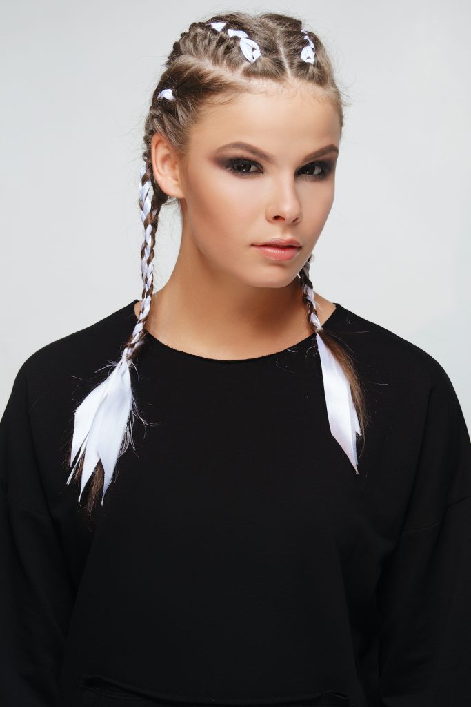hairstyles for valentines day 2022